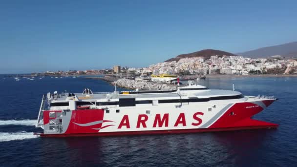 Fast Passenger Ferry Volcan Teno Llegando Puerto Los Cristianos Armas — Vídeos de Stock