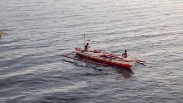 Pescador Barco Pesca Agua Marinduque Filipinas — Vídeos de Stock