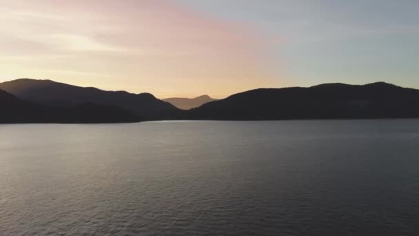 Ένα Όμορφο Ηλιοβασίλεμα Πάνω Από Πάρκο Whytecliff — Αρχείο Βίντεο