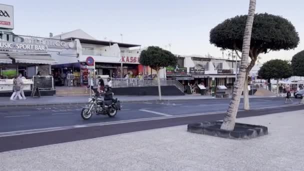 Een Promenade Puerto Del Carmen Fuerteventura Spanje Canarische Eilanden Tijdens — Stockvideo