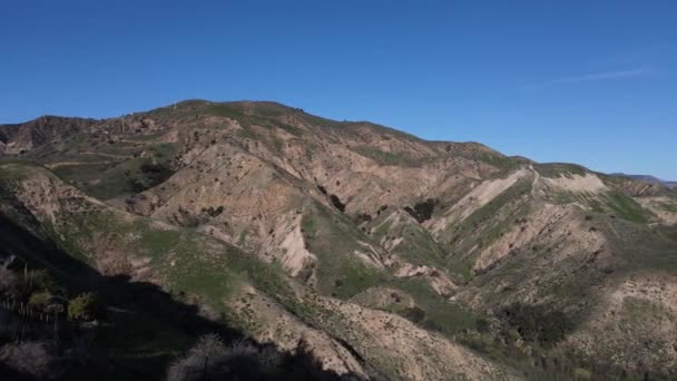 Een Beeldmateriaal Van Een Berglandschap Uitzicht Porter Ranch Californië Blauwe — Stockvideo