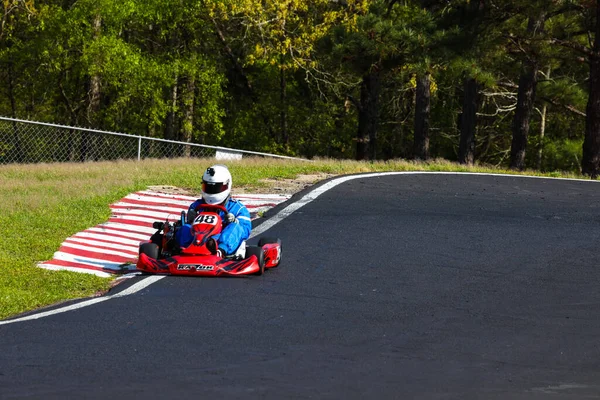 Gros Plan Homme Course Cart Sur Circuit Karting Géorgie — Photo