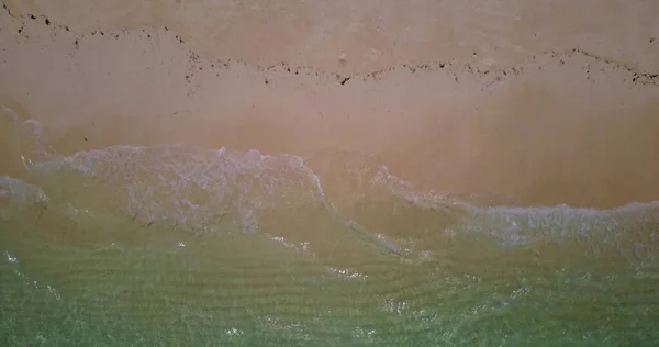 Aerial View Soft Ocean Waves Foam Sandy Beach — Stock Photo, Image