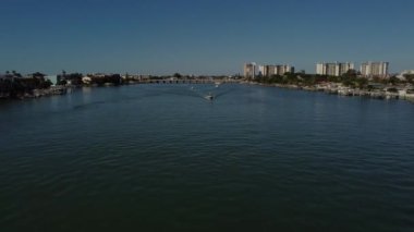 Florida 'daki Hazine Adası' ndaki bir teknenin hava görüntüsü.