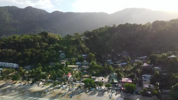 Drone Terbang Atas Berbagai Bagian Maracas Beach Trinidad — Stok Video