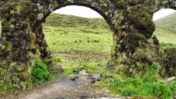 Una Hermosa Vista Del Famoso Acueducto Sao Miguel Azores Portugal — Vídeos de Stock