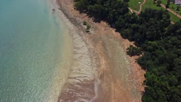 Eine Schöne Landschaft Luftaufnahme Des Grünen Baumstrandes Meer Darwin Australien — Stockvideo