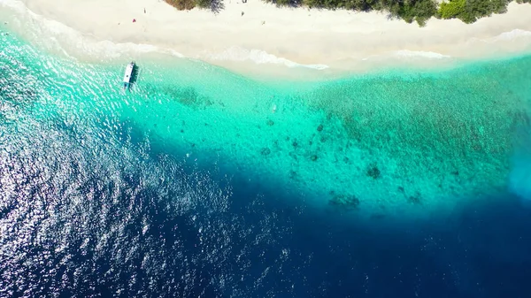 Вид Воздуха Морские Волны Разбивающие Пляж Мальдивах — стоковое фото