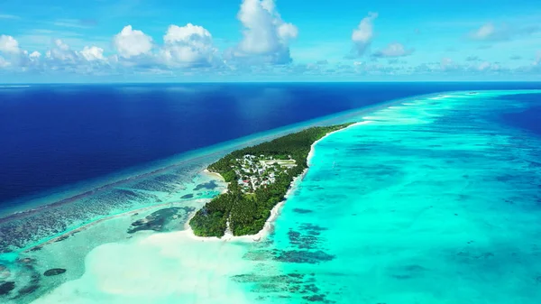 Aerial View Lush Green Tropical Island Middle Ocean — Stock Photo, Image