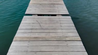 HD 'deki bir deniz rıhtımının yüksek açılı görüntüsü