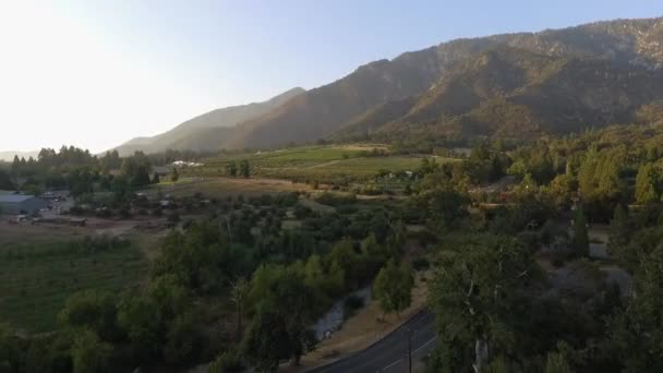 Una Vista Aérea Homestead Oak Glen Montañas San Bernardino Yucaipa — Vídeos de Stock