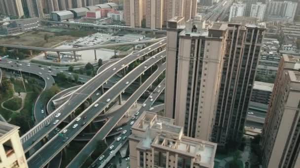 中国の首都の都市交通と交差点の空中ビュー — ストック動画