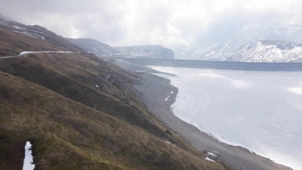 Mont Cenis Moncenisio Drohne Luftaufnahme Des Gefrorenen Sees Und Staudamms — Stockvideo