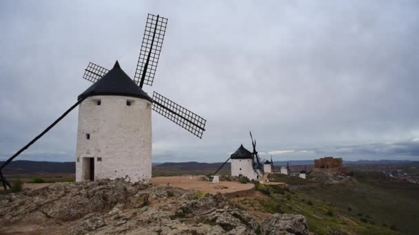 Los Molinos Viento Consuegra Famoso Lugar España Para Donquijote España — Vídeos de Stock