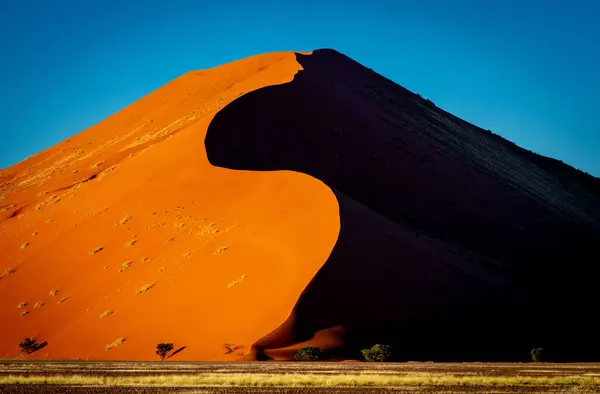 Beau Cliché Une Dune Sable Sur Fond Ciel Bleu Namibie — Photo