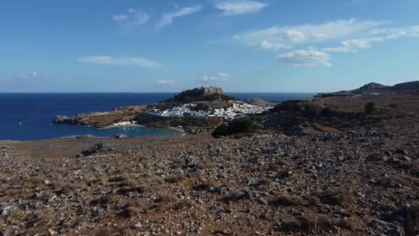 Мальовничий Вид Прекрасний Пляж Спокійним Морем Сонячний День Родосі Греція — стокове відео