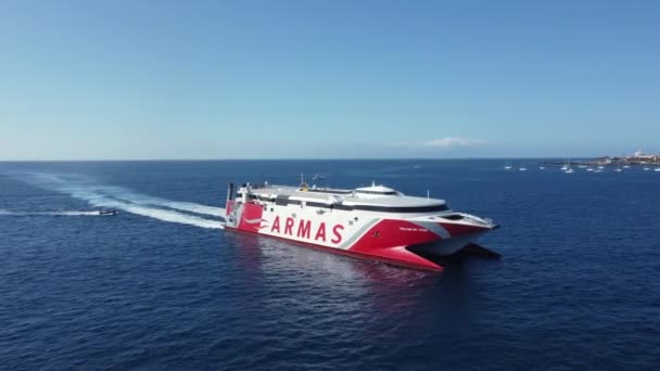 Fast Passenger Ferry Volcan Teno Llegando Puerto Los Cristianos Armas — Vídeos de Stock
