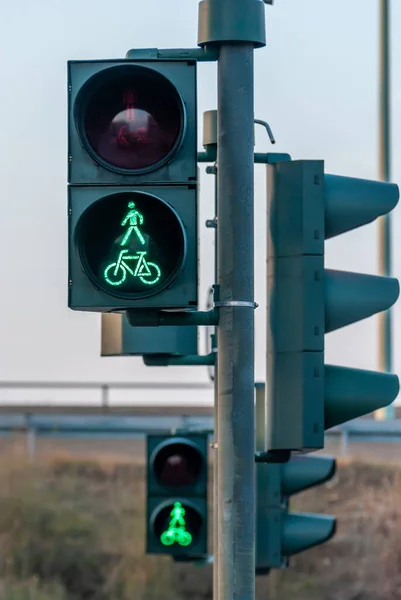 Semáforo Verde Para Bicicletas Personas — Foto de Stock