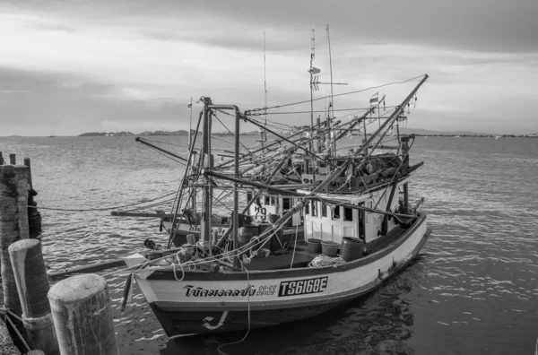 Thaise Vissersboot Een Pier Thailand Zuidoost Azië — Stockfoto