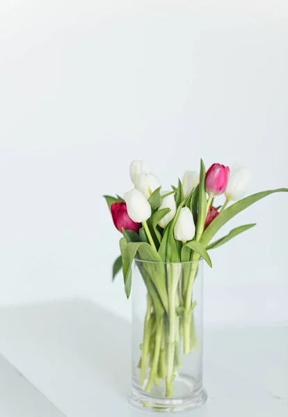 Vertical Pink White Tulips Glass Vase Blurred White Background — Stock Photo, Image