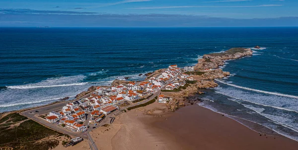 Portekiz Batı Kıyısındaki Penishe Yakınlarındaki Baleal Adasının Panoramik Hava Manzarası — Stok fotoğraf
