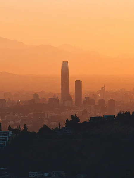 Foto Vertical Santiago Chile Con Centro Costanera Edificio Más Alto — Foto de Stock