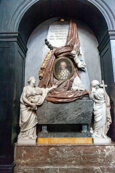 Fotografie Verticală Sculpturilor Interioare Ale Catedralei Saint Bavo Orașul Ghent — Fotografie, imagine de stoc