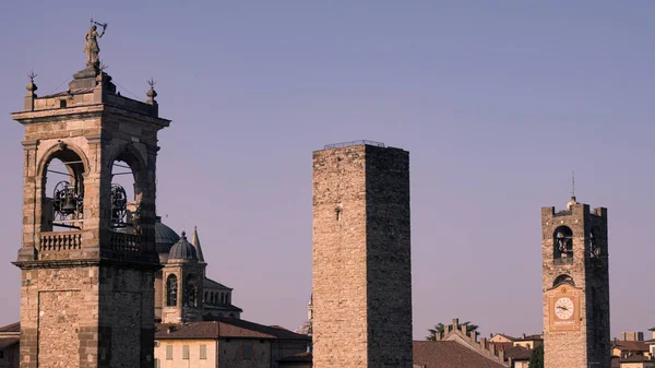 Hermoso Campanario Campanone Bérgamo Italia — Foto de Stock