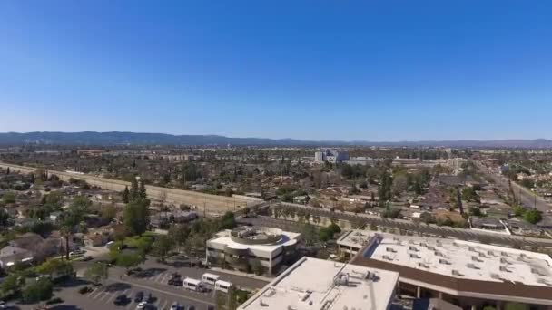 Pandangan Udara Dari Gereja Komunitas Grace Dan Bangunan Bangunan Lain — Stok Video