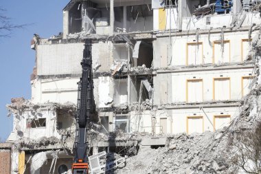 Bremen, Almanya 'da yıkılmış bir evin enkazına yakın çekim