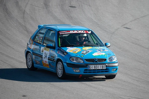 Primo Piano Auto Corsa Citroen Saxo Sulla Pista Montmelo Spagna — Foto Stock