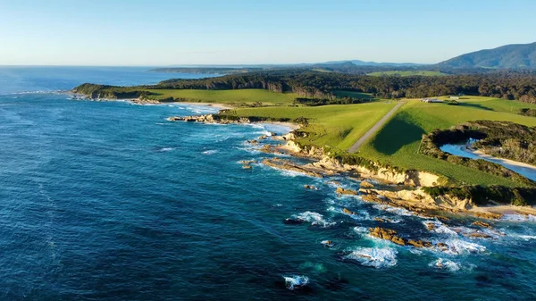 Vista Drone Oceano Azul Costa Verde Época Férias — Fotografia de Stock