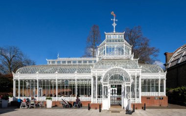 Londra Forest Hill 'deki Horniman Müzesi ve Bahçeleri' nde Viktorya dönemi konservatuarı.