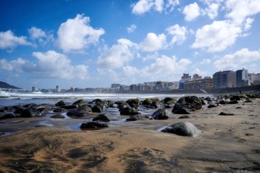 Las Canteras Beach, Las Palmas, Gran Canaria, İspanya 'da bulunan okyanus manzarası.