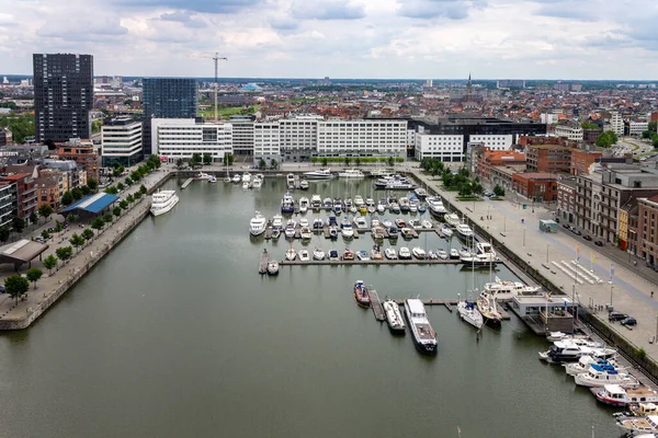 Los Muelles Con Barcos Río Scheldt Amberes Bélgica Europa —  Fotos de Stock