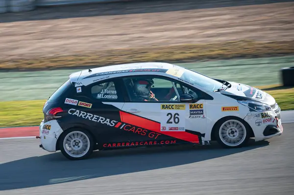 Ein Peugeot 208 Puretech Rennwagen Auf Der Rennstrecke Von Montmelo — Stockfoto