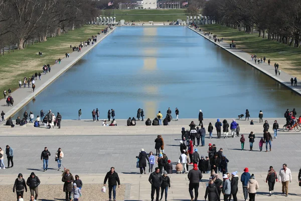 Brillante Día Verano Cerca Del Pequeño Lago Monumento Washington Con — Foto de Stock