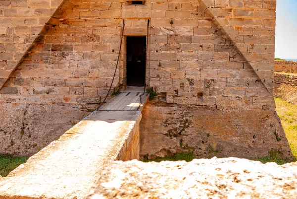 Der Eingang Des Schlosses Von Punta Amer Auf Mallorca Spanien — Stockfoto