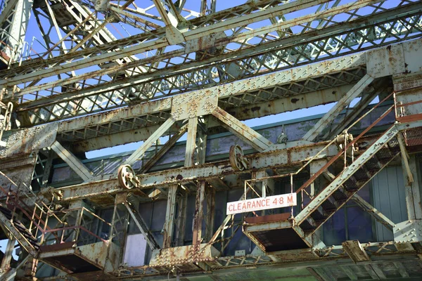 Toronto Kanada Endüstriyel Çelik Köprünün Alçak Açılı Çekimi — Stok fotoğraf