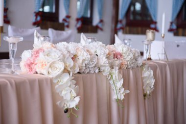 Bir etkinliğin iç dekorasyonu.