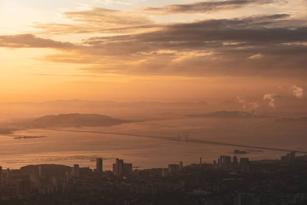 Suggestivo Tramonto Dorato Sul Mare Penang Hill — Foto Stock