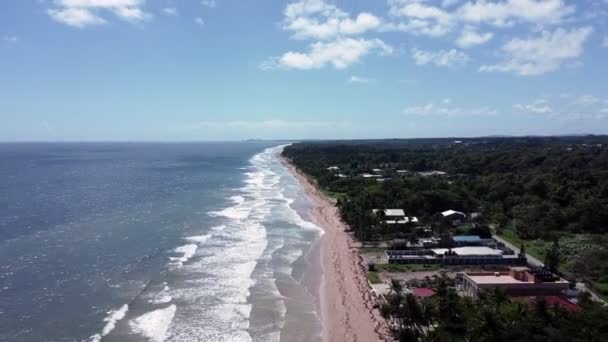 Trinidad Daki Mayaro Plajında Uçan Uçan Insansız Hava Aracı — Stok video