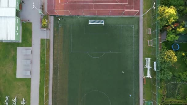 Una Vista Aérea Canchas Baloncesto Fútbol — Vídeos de Stock