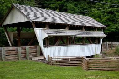 Ohio, ABD 'de beyaz bir köprü.