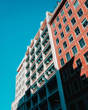 Cape Town, Güney Afrika 'daki güzel bir binanın dikey görüntüsü.
