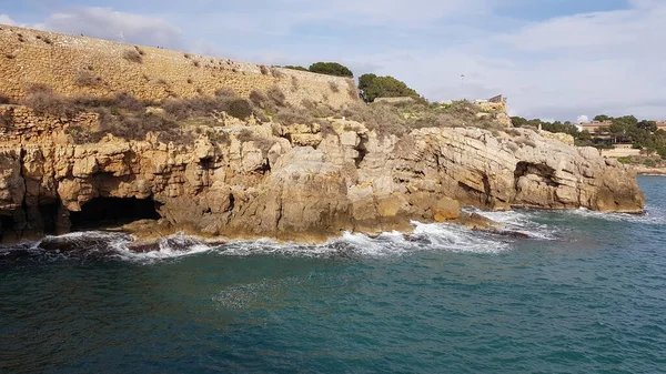 Der Bewölkte Himmel Über Dem Meer Und Der Küste Tarragona — Stockfoto