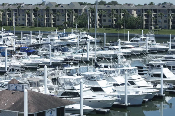 Full Marina Harbor Boats Yachts Docked Afternoon — Stock Photo, Image