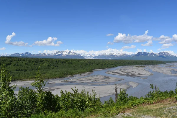 Letecký Pohled Mokřady Blízkosti Zasněžených Hor Anchorage Aljaška — Stock fotografie