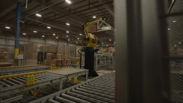 Fabrikada Çalışan Mekanik Görüntüsü — Stok video