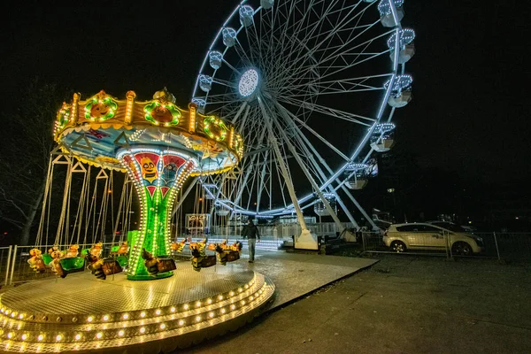 Low Angle Shot Illuminated Amusement Park Bratislava Slovakia — Stock Photo, Image